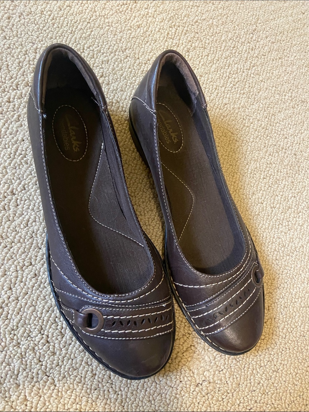 Clarks Chocolate Brown Leather Slip-On Ballet Flats with Stitching